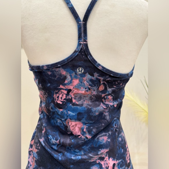 lululemon athletica Tops - 🩷LULULEMON- Women's Power Y Tank with built in bra🩷